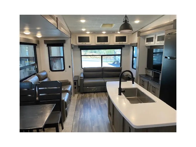 2021 HEARTLAND MILESTONE M1
