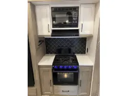 2021 HEARTLAND MILESTONE M1