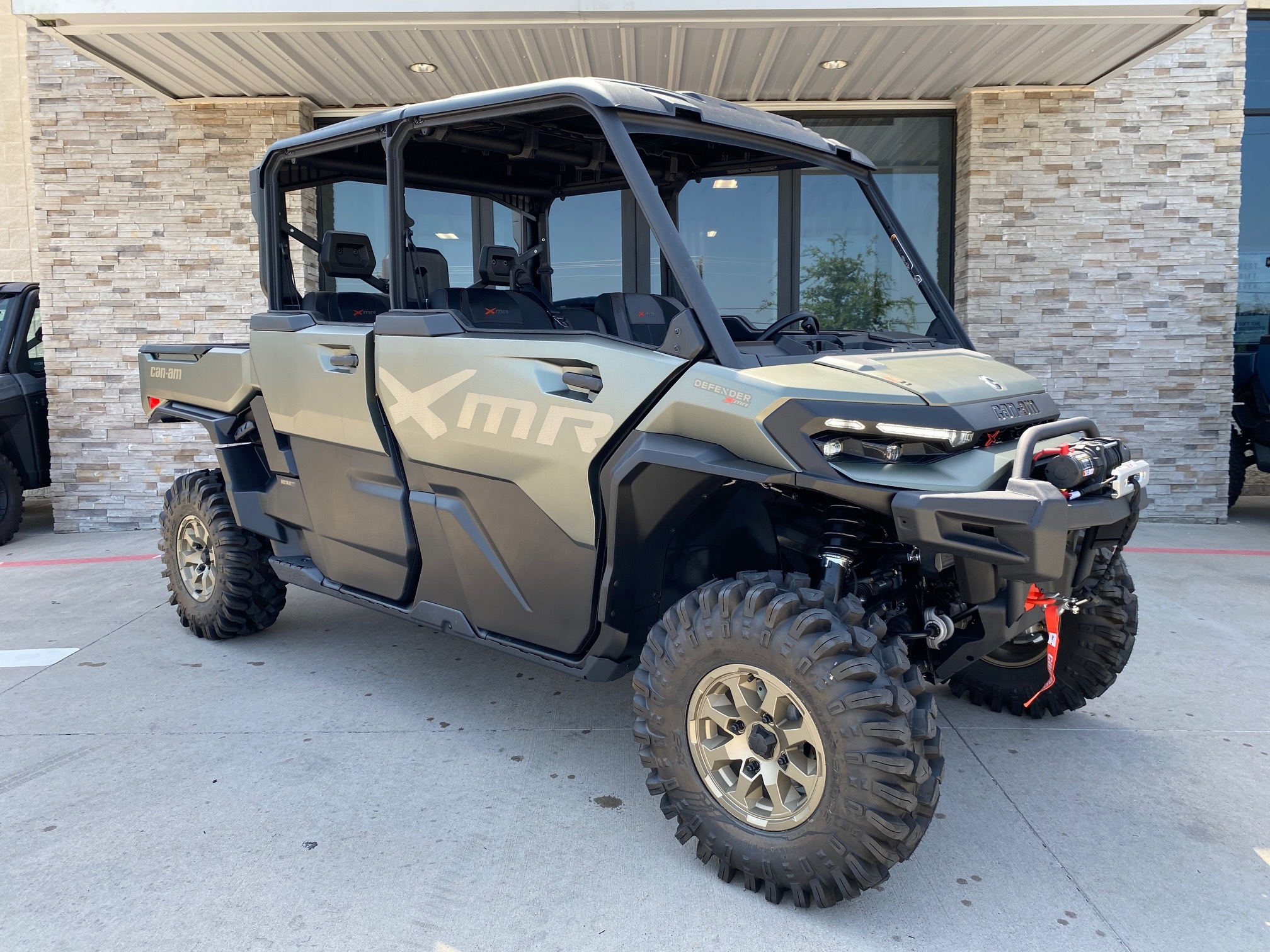 New 2026 Can-Am Defender Max X Mr HD11 With Half-Doors X Mr With