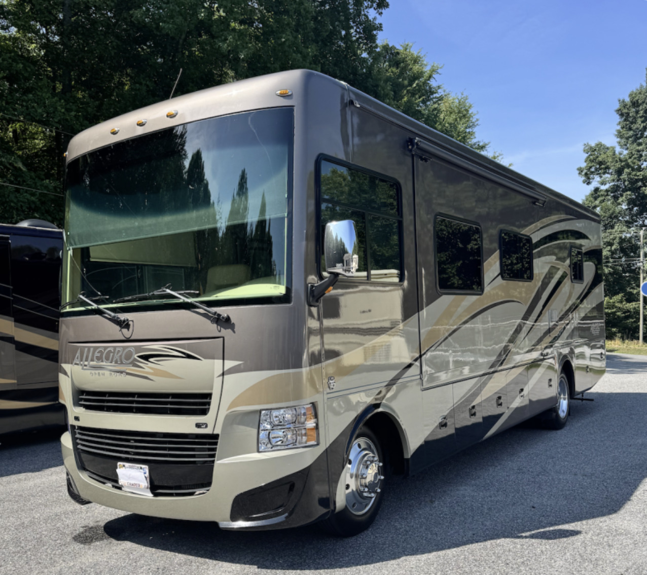 2013 Tiffin Motorhomes ALLEGRO OPEN ROAD 32CA in statesville NC