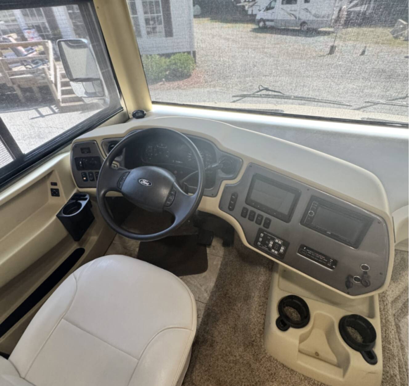 A photo of this 2013 Tiffin Motorhomes ALLEGRO OPEN ROAD 32CA