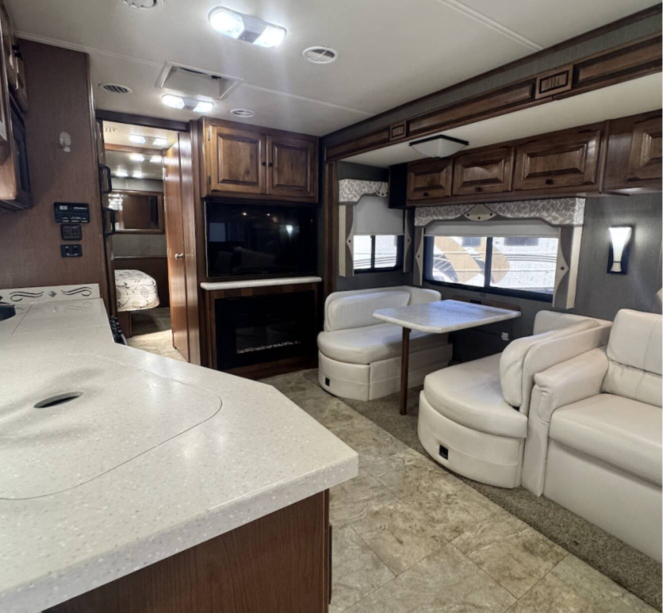 A photo of this 2013 Tiffin Motorhomes ALLEGRO OPEN ROAD 32CA