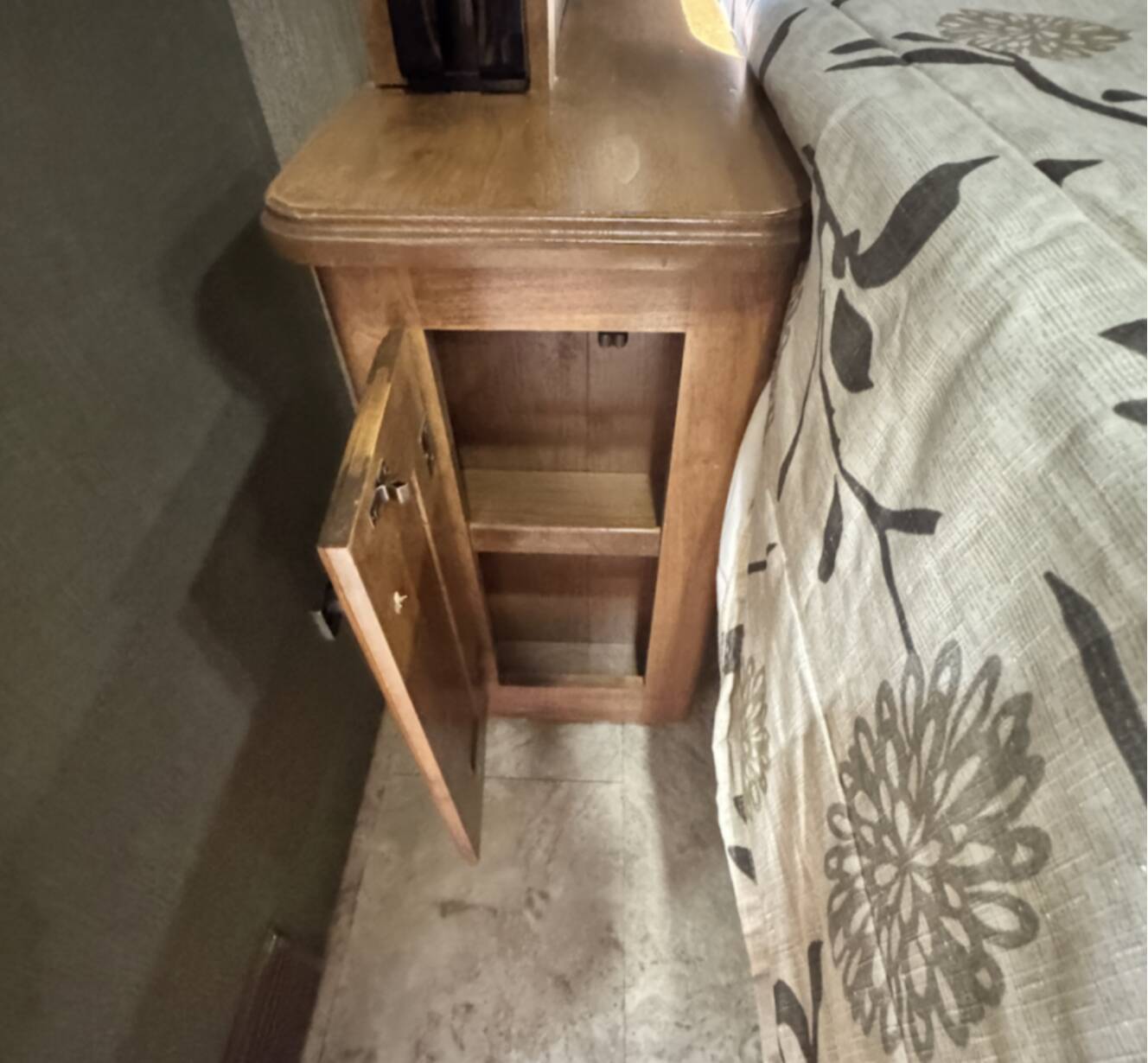 A photo of this 2013 Tiffin Motorhomes ALLEGRO OPEN ROAD 32CA