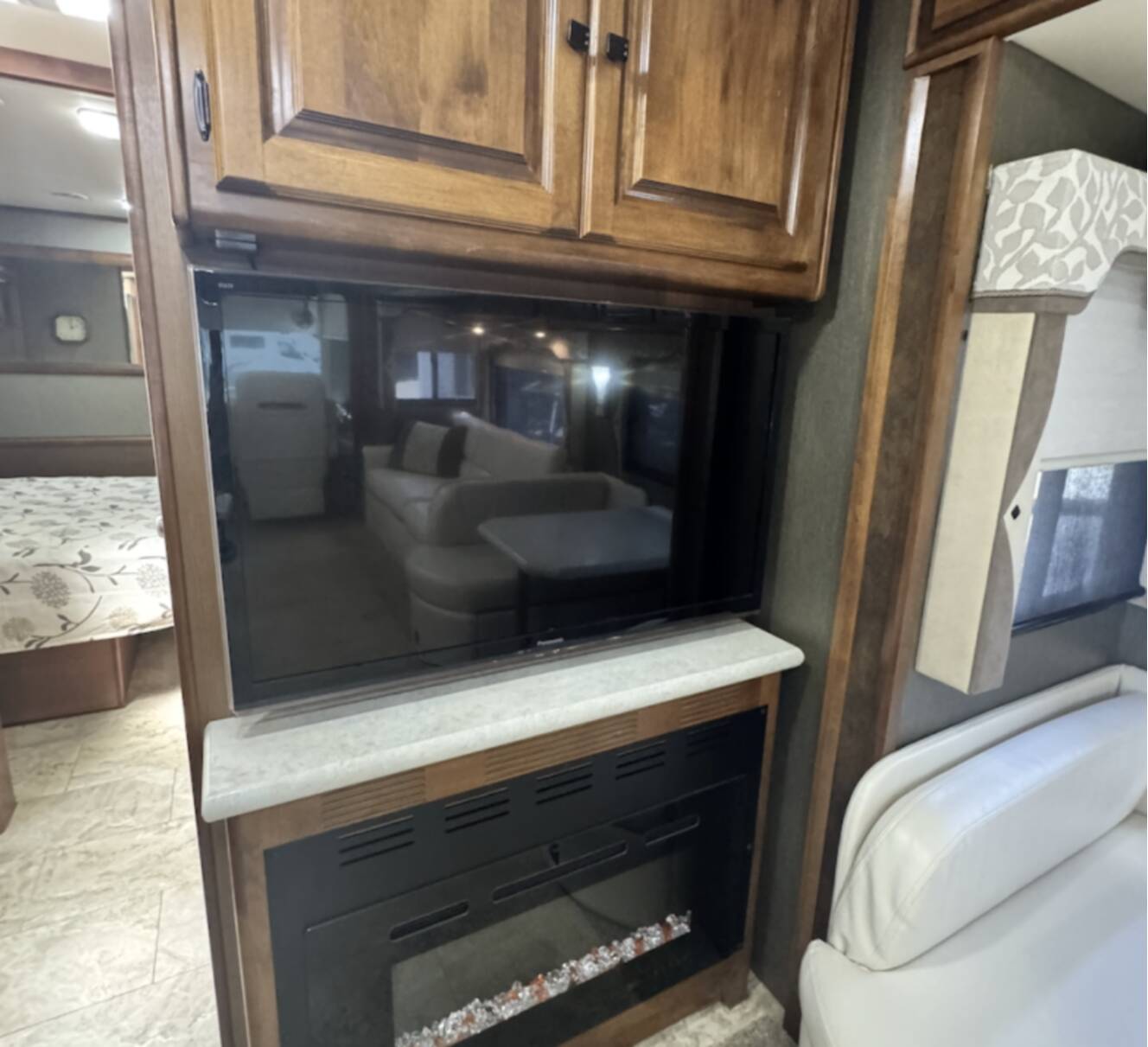 A photo of this 2013 Tiffin Motorhomes ALLEGRO OPEN ROAD 32CA