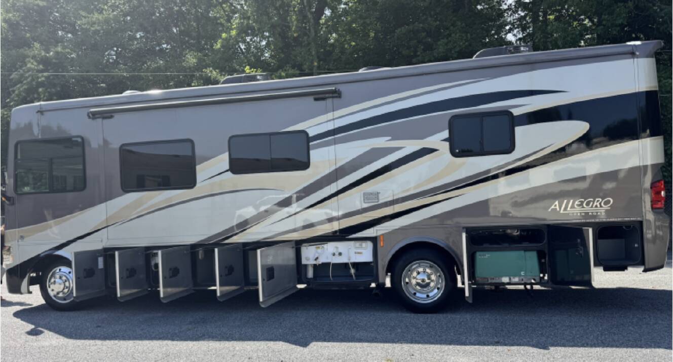 A photo of this 2013 Tiffin Motorhomes ALLEGRO OPEN ROAD 32CA