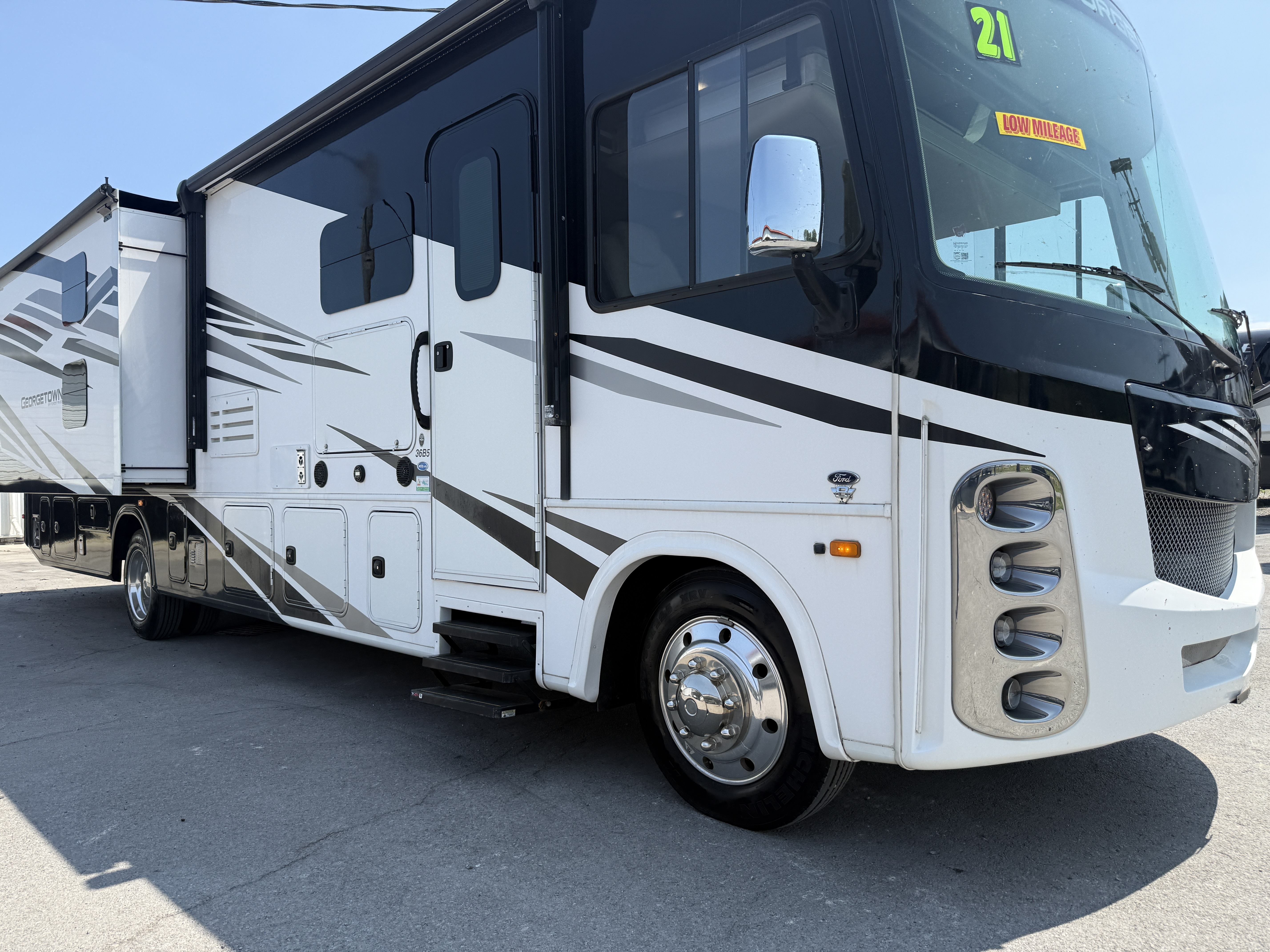 2021 Forest River GEORGETOWN 5 SERIES GT5 36B in findlay OH