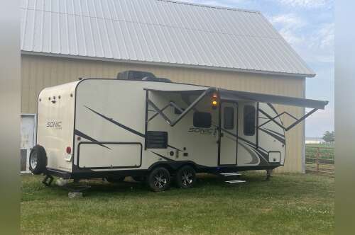 2019 Venture Rv SONIC 220VRB in warren IN