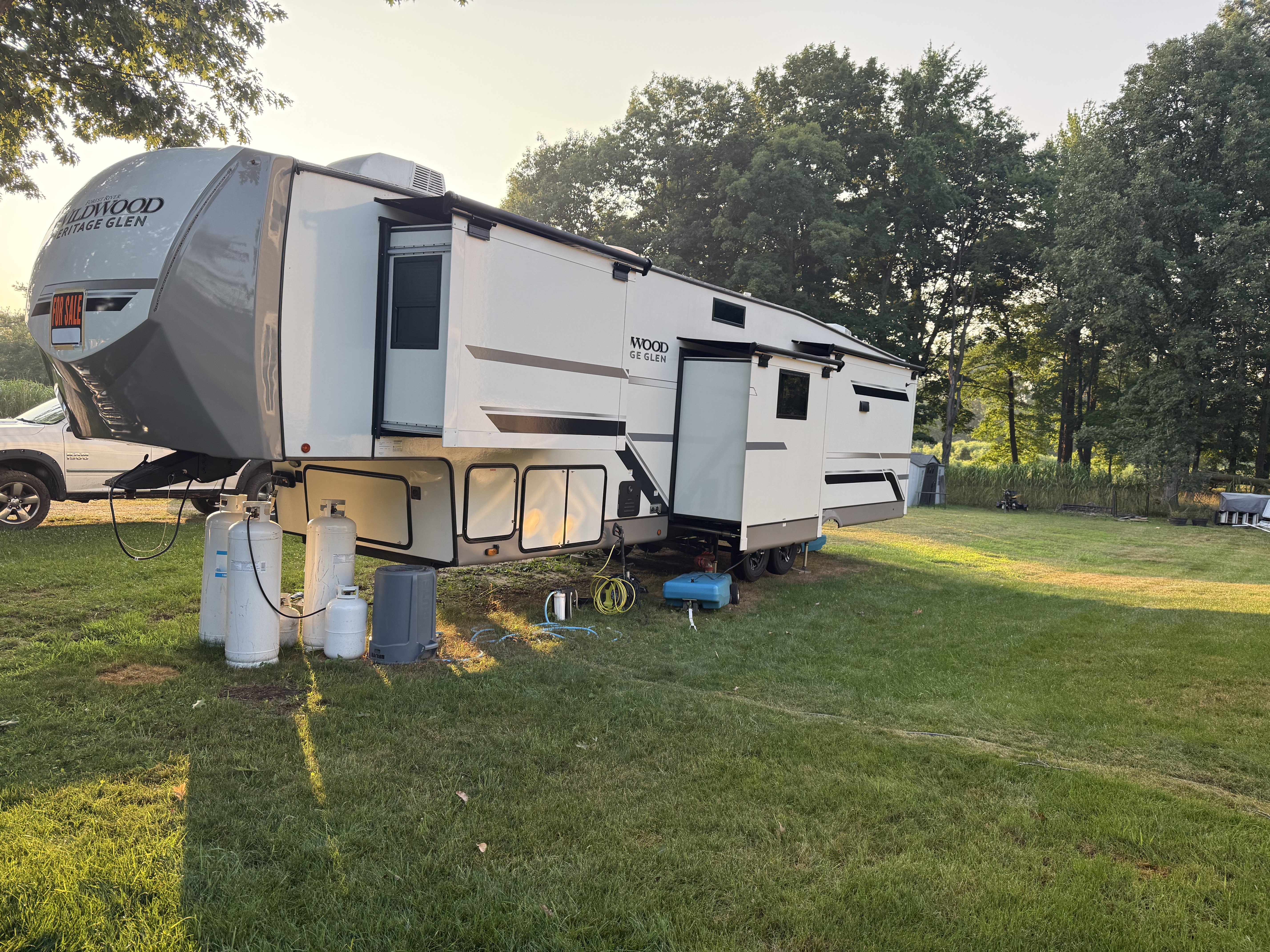 2024 Forest River WILDWOOD HERITAGE GLEN 369BL RV