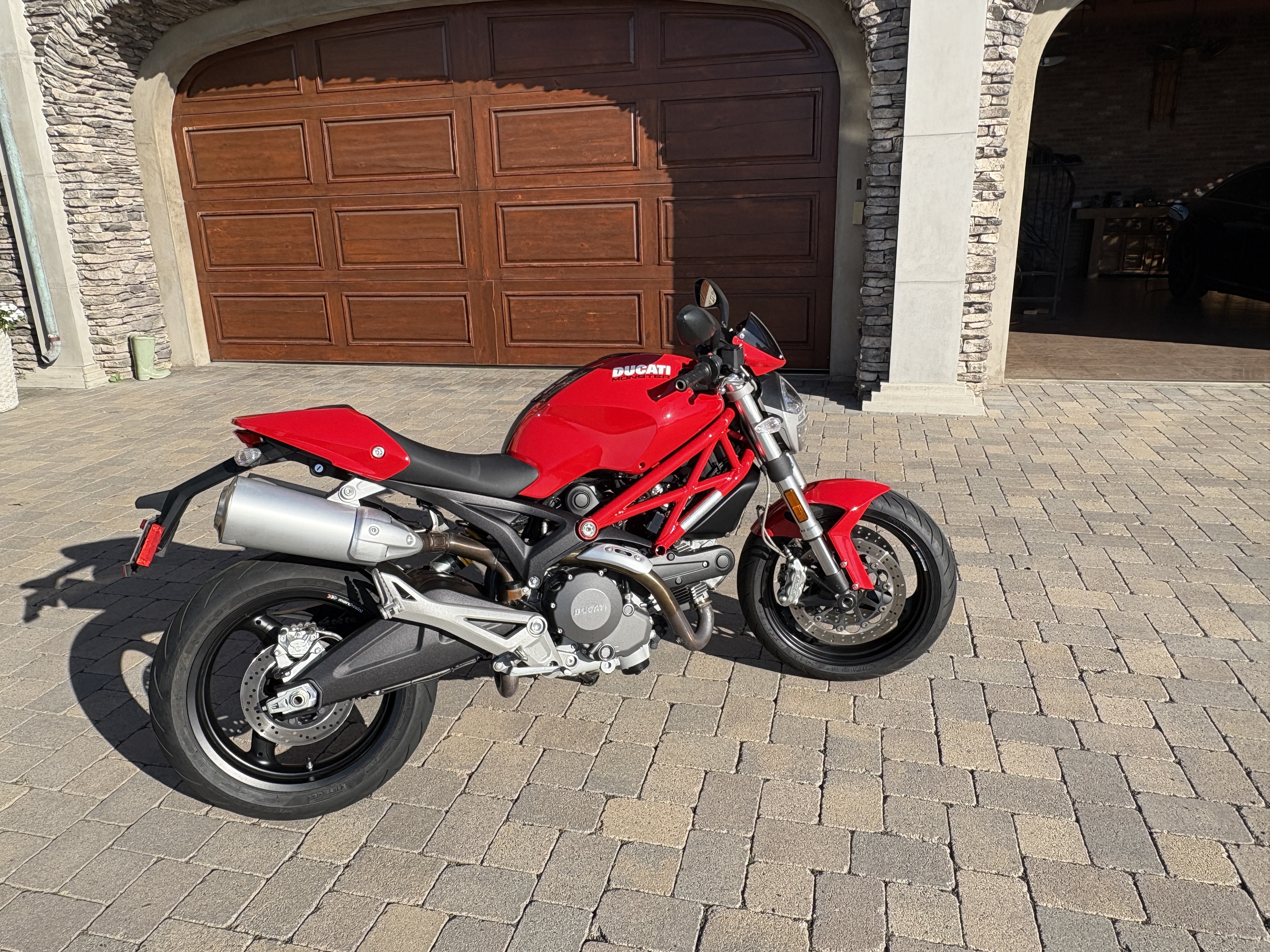 2009 Ducati MONSTER 696 in pasadena CA