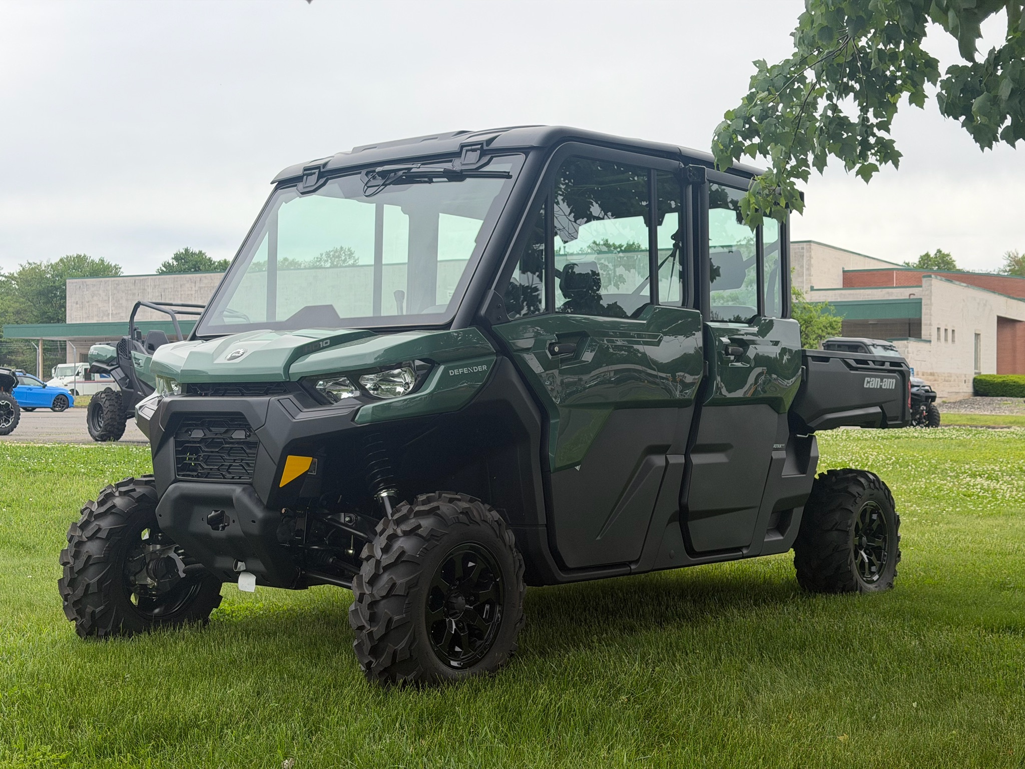 2026 Can-Am Defender MAX DPS CAB HD10 DPS HD10 in enfield CT