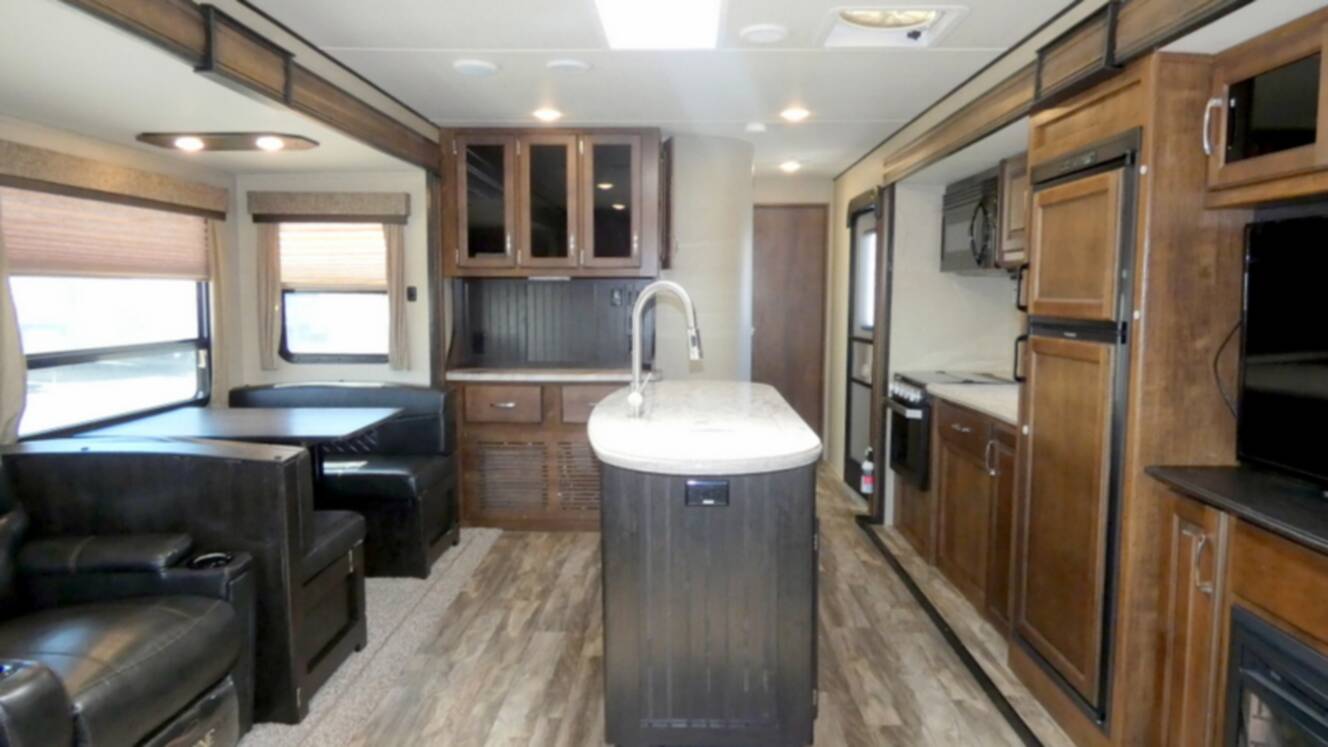 A photo of this 2019 Grand Design 297 RSTS