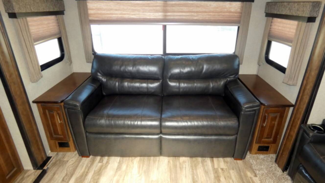 A photo of this 2019 Grand Design 297 RSTS
