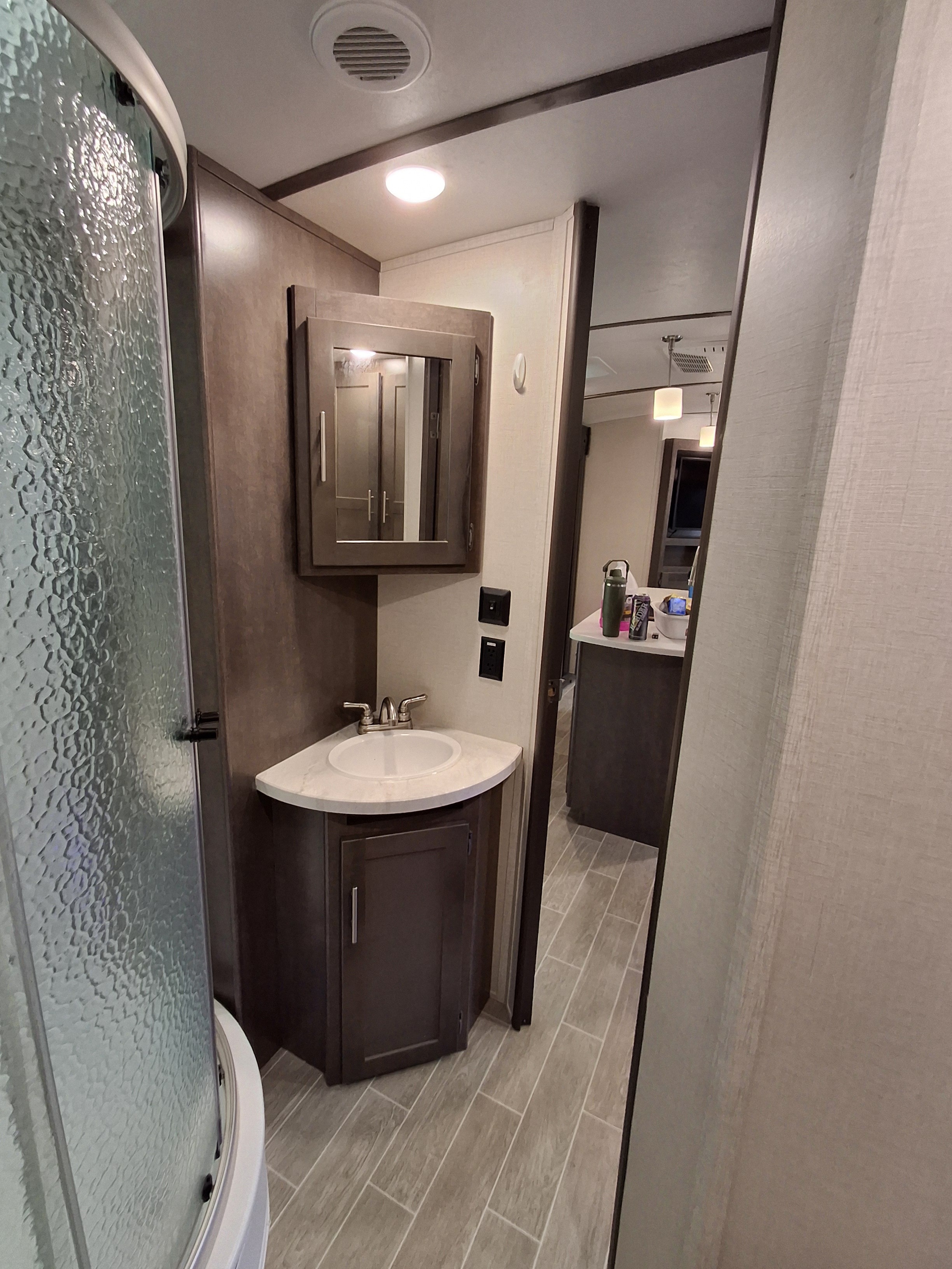 2019 Crossroads SUNSET TRAIL SUPER LITE SS331BH in dover OH