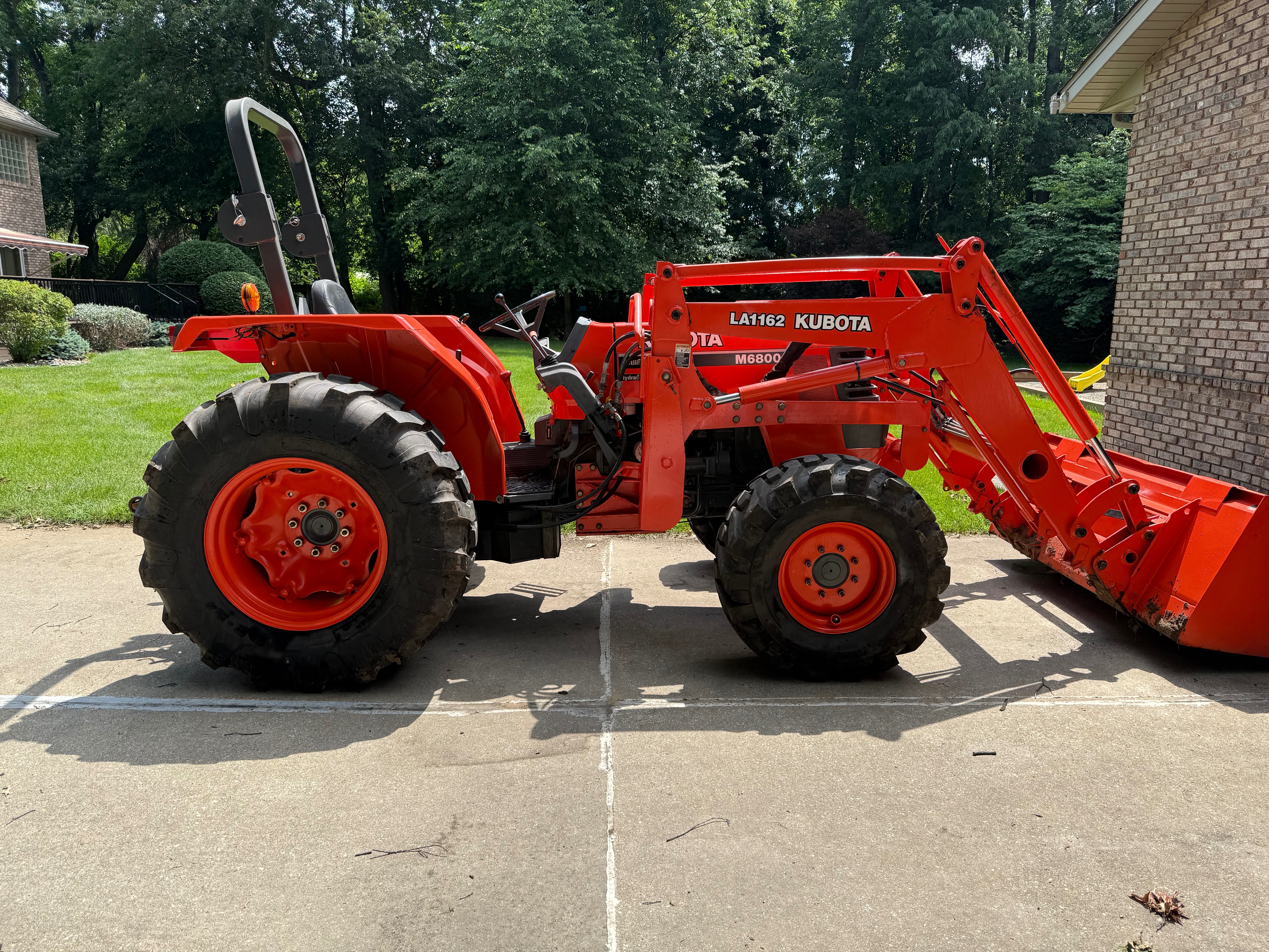2005 KUBOTA M6800 HD in Laporte, IN