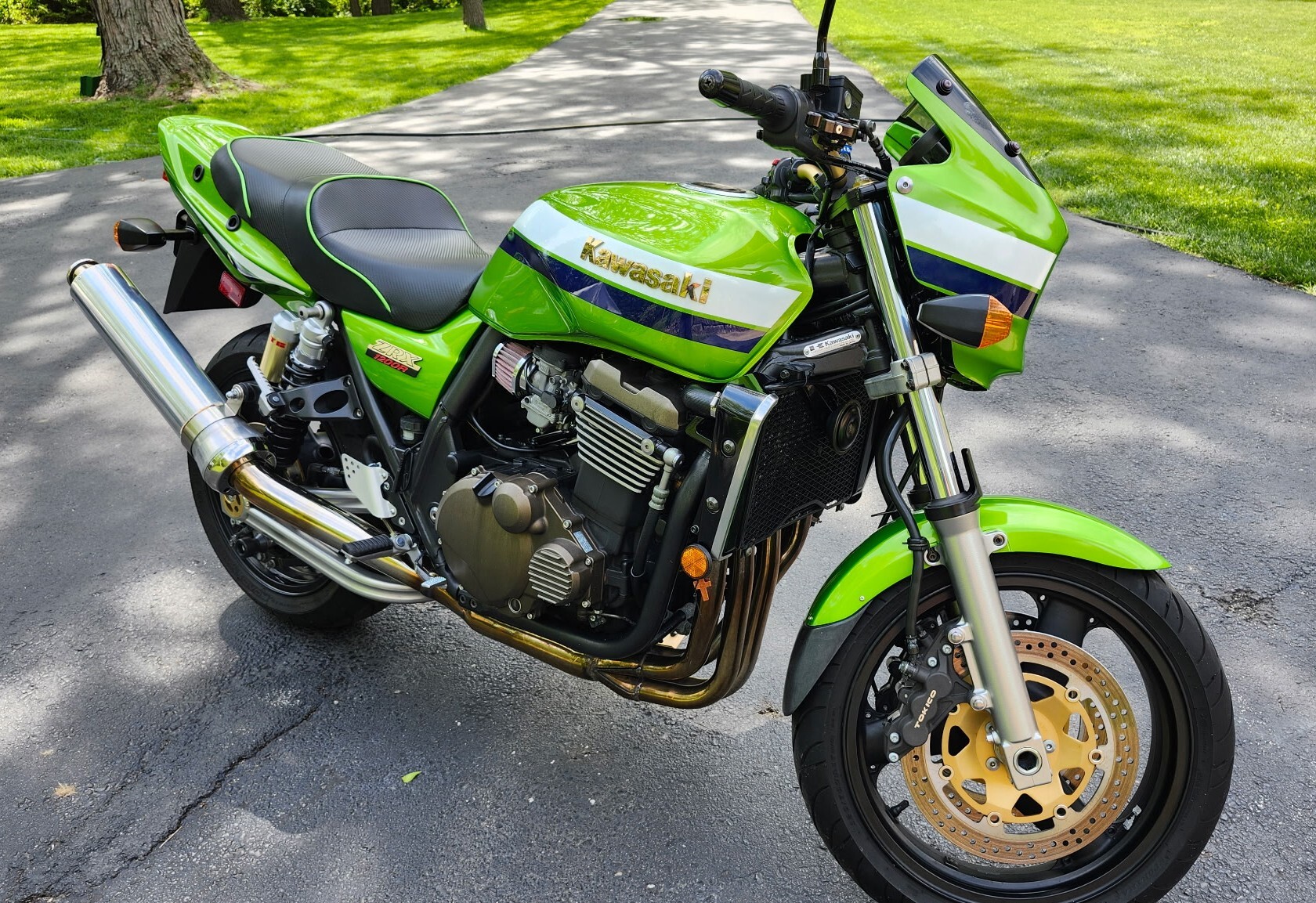 2005 Kawasaki ZRX 1200R 1200R in Kansas City, KS