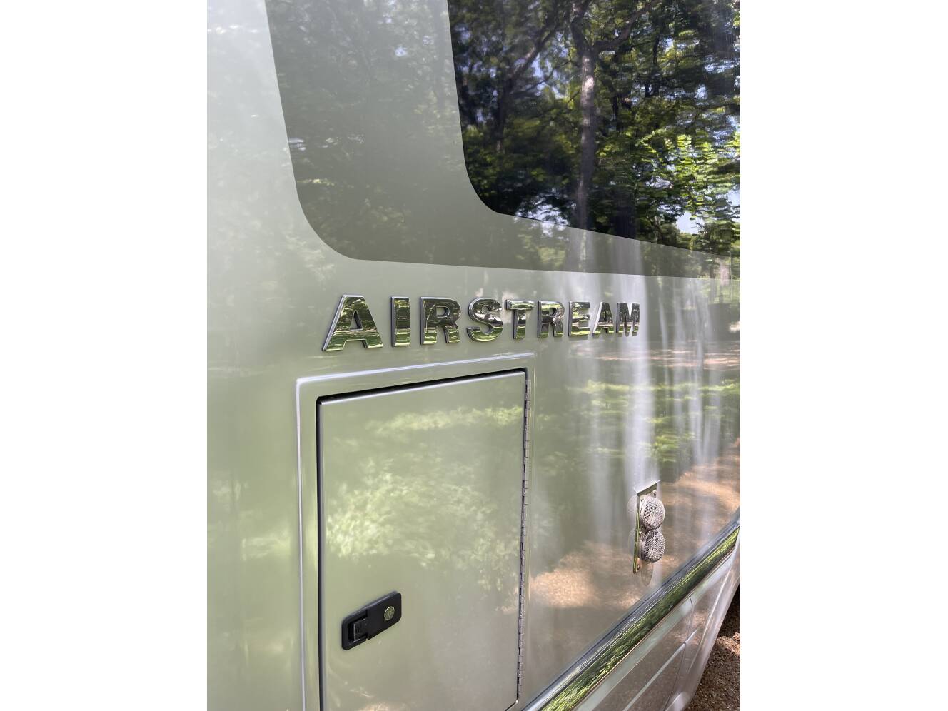 A photo of this 2020 Airstream ATLAS 24MB