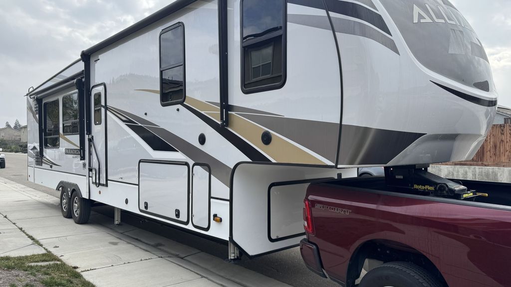2021 Alliance Rv Paradigm 372RK in manteca CA