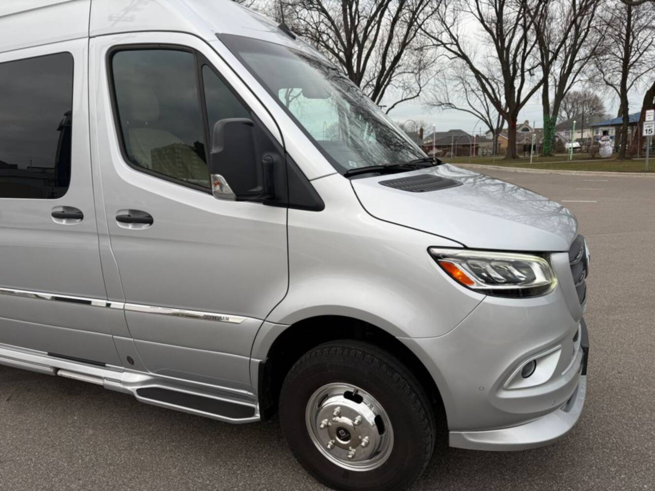A photo of this 2023 Airstream Tommy Bahama Interstate 24GT