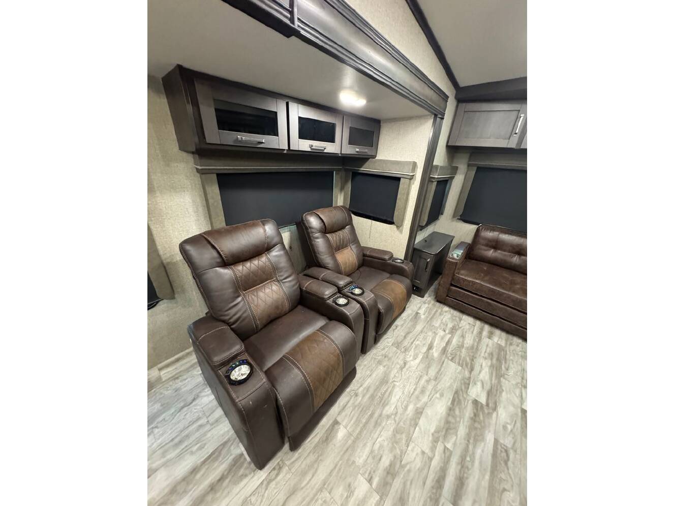 A photo of this 2022 Grand Design Reflection 337RLS