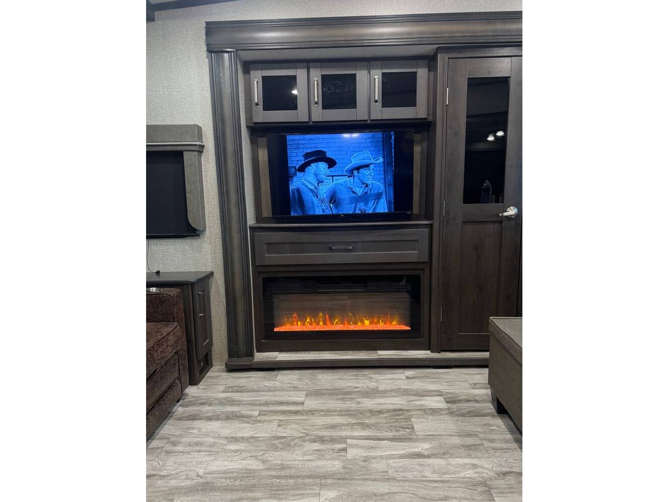 A photo of this 2022 Grand Design Reflection 337RLS
