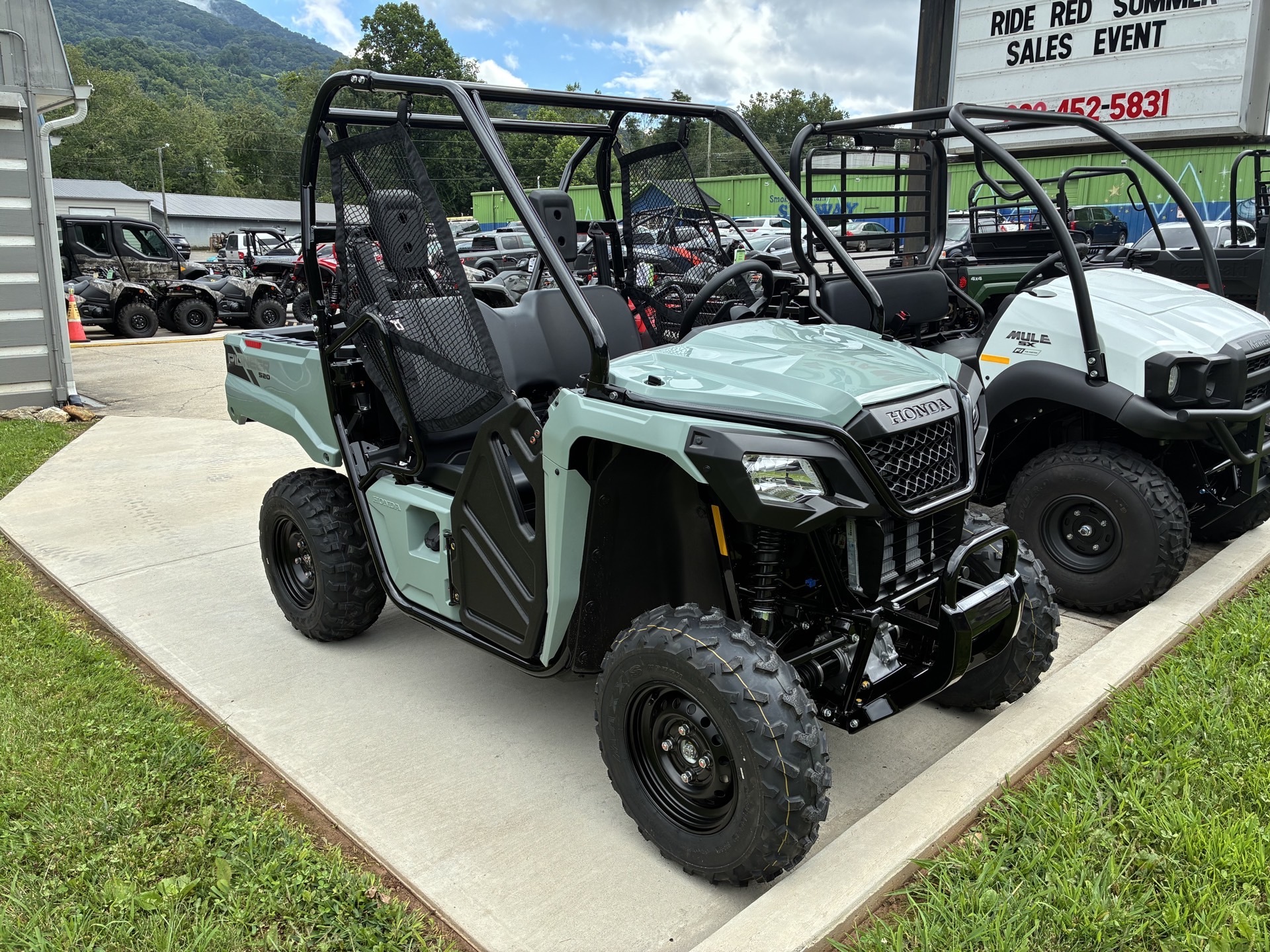 2026 Honda PIONEER 520 BASE in waynesville NC
