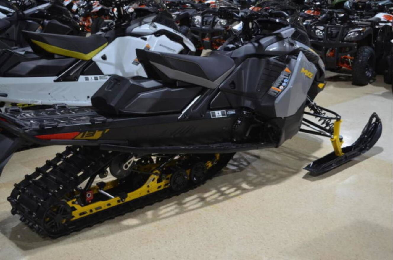 A photo of this 2026 Ski-Doo MXZ Adrenaline 850 E-TEC 137_Grey