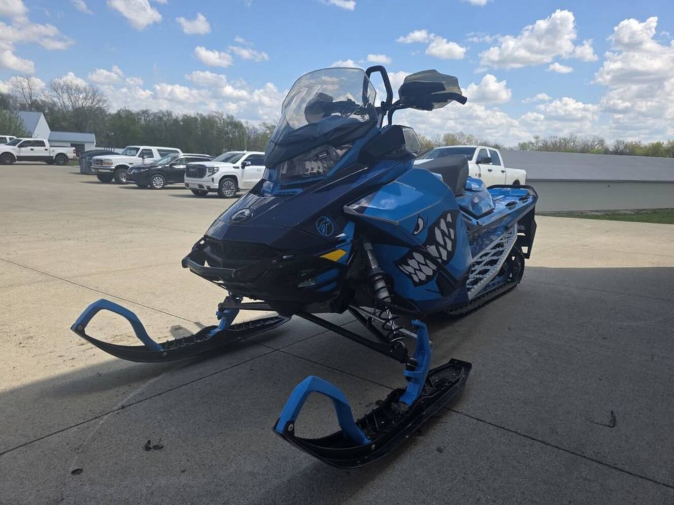 A photo of this 2022 Ski-Doo UGNB