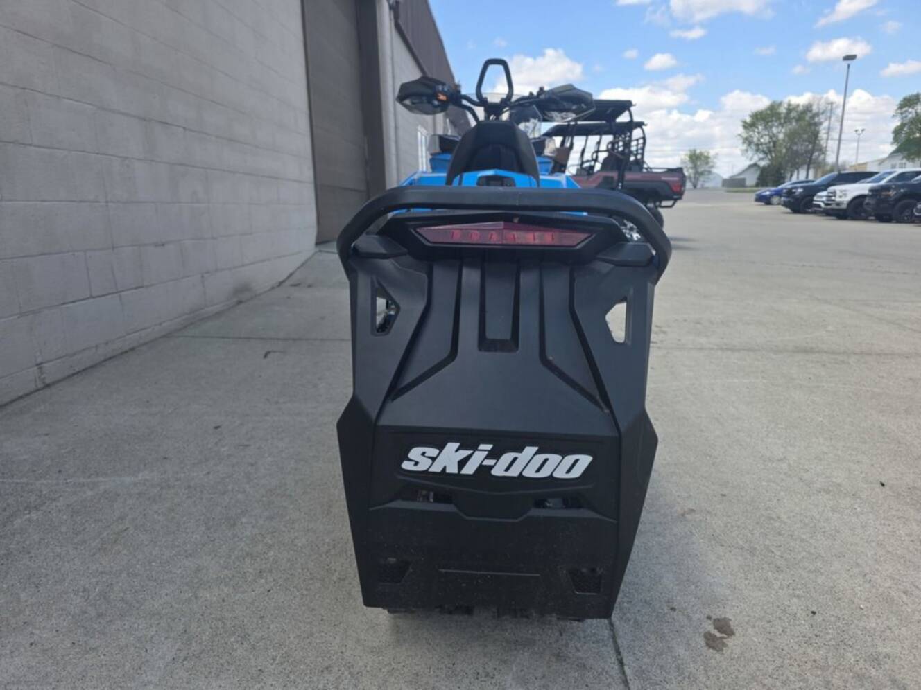 A photo of this 2022 Ski-Doo UGNB