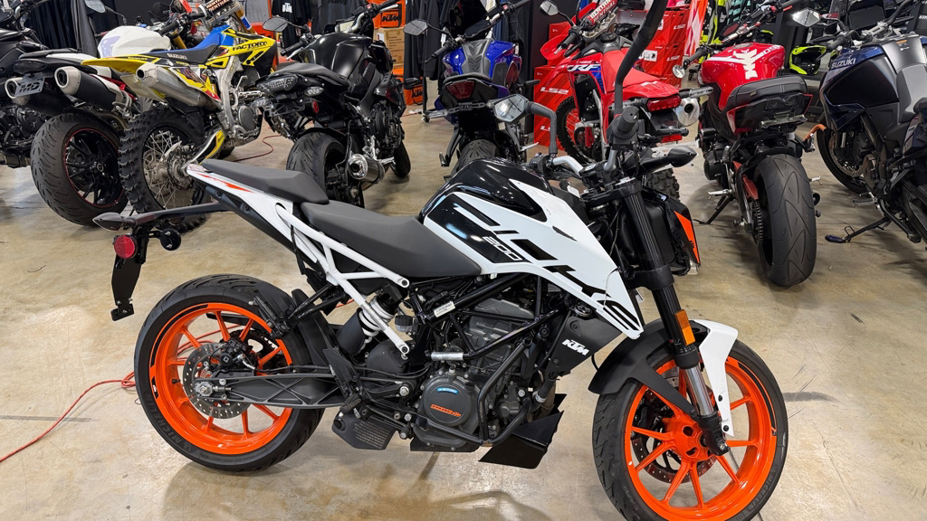 2020 KTM Duke 200 DUKE in Sublimity, OR