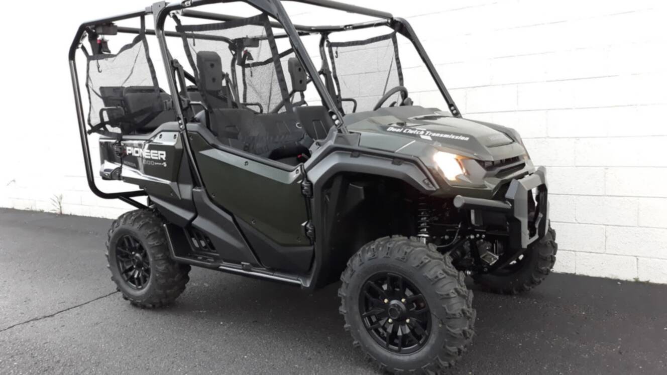 A photo of this 2025 Honda Pioneer 1000-5 Deluxe