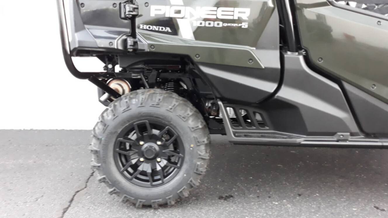 A photo of this 2025 Honda Pioneer 1000-5 Deluxe
