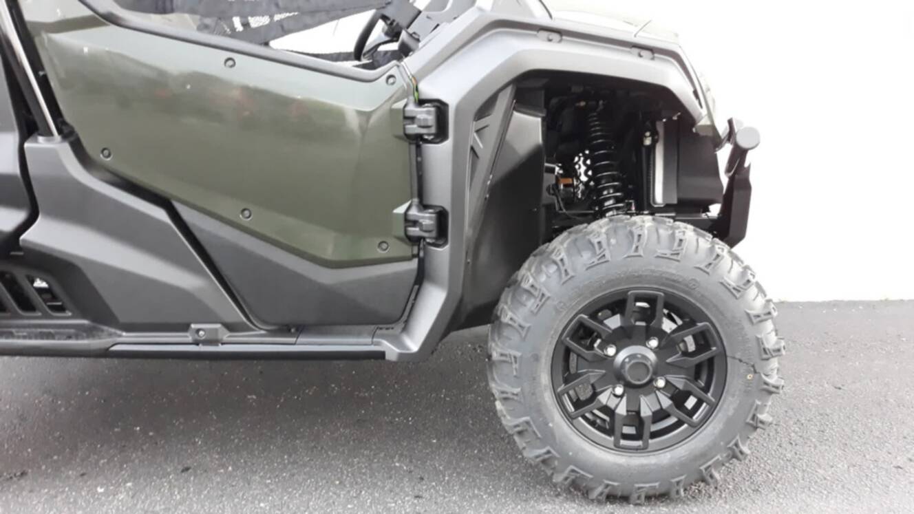A photo of this 2025 Honda Pioneer 1000-5 Deluxe