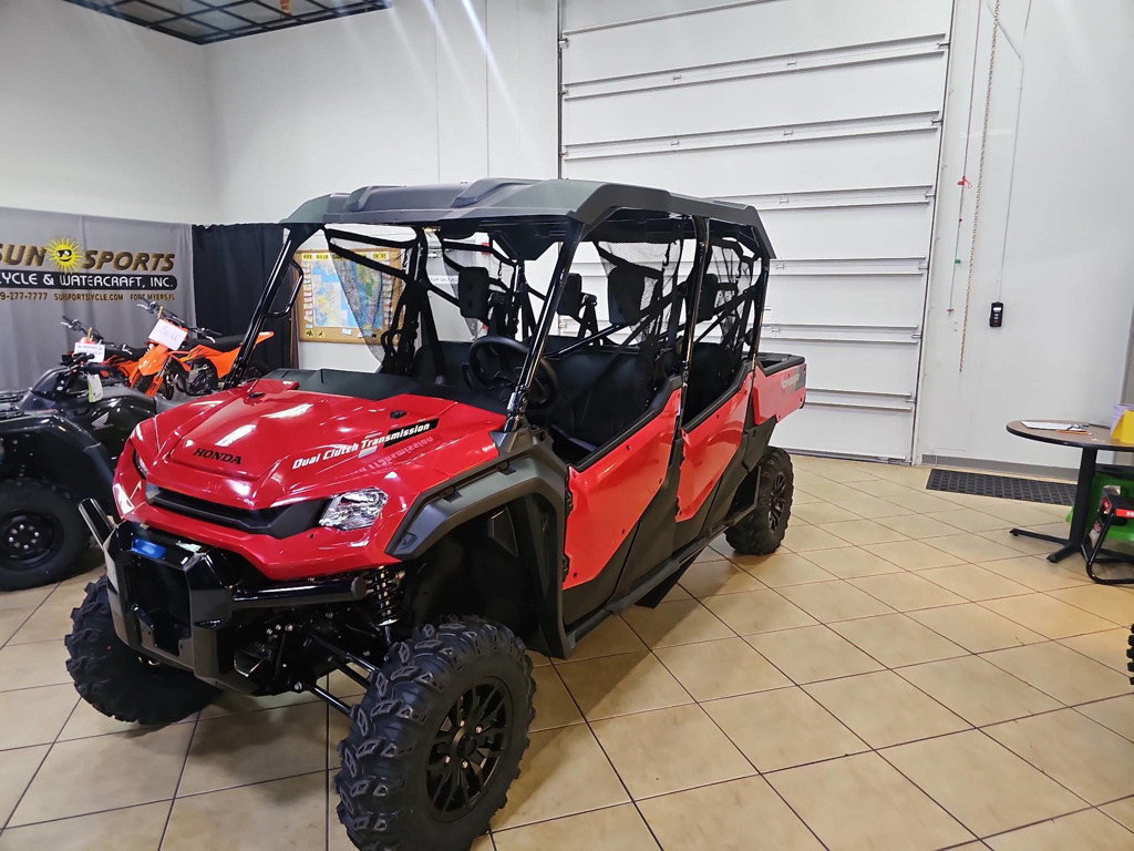 2025 Honda PIONEER 1000-6 DLX CRE BASE in ft myers FL