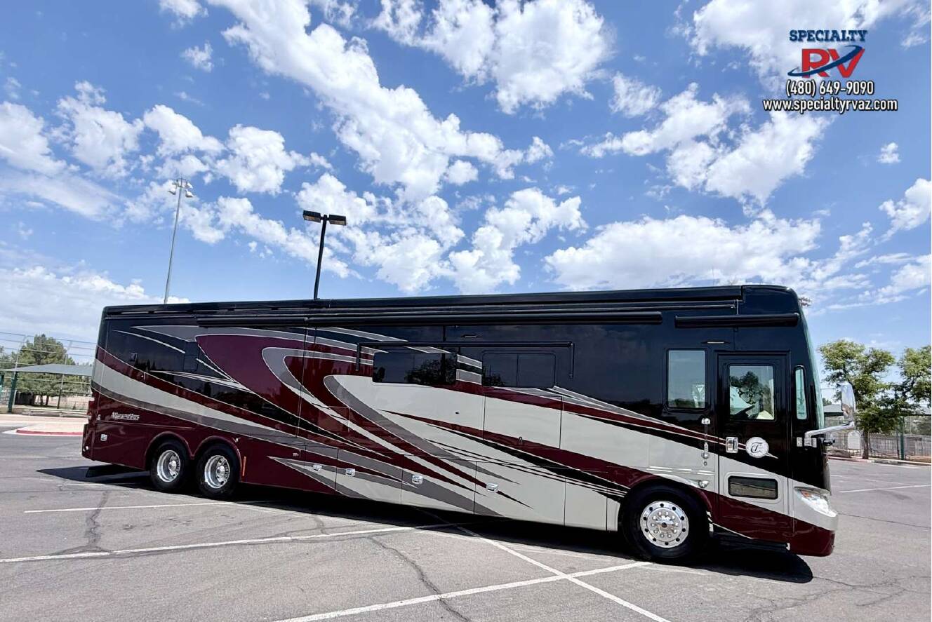 A photo of this 2015 Tiffin Motorhomes Allegro Bus 45LP