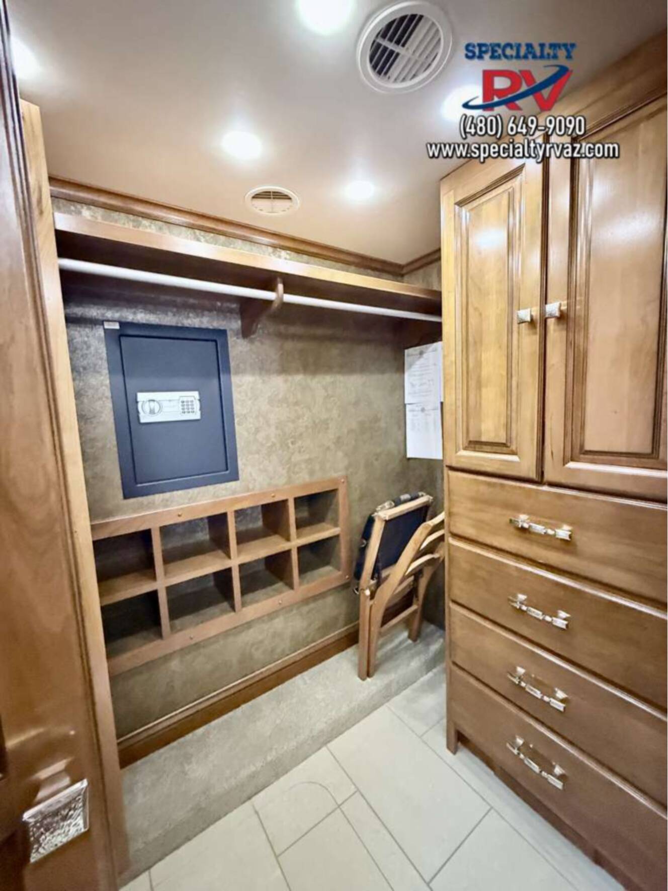 A photo of this 2015 Tiffin Motorhomes Allegro Bus 45LP