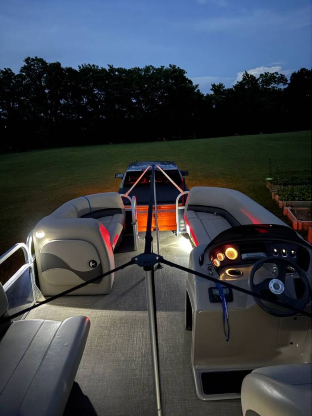 A photo of this 2022 Sun Tracker Party Barge 18 DLX
