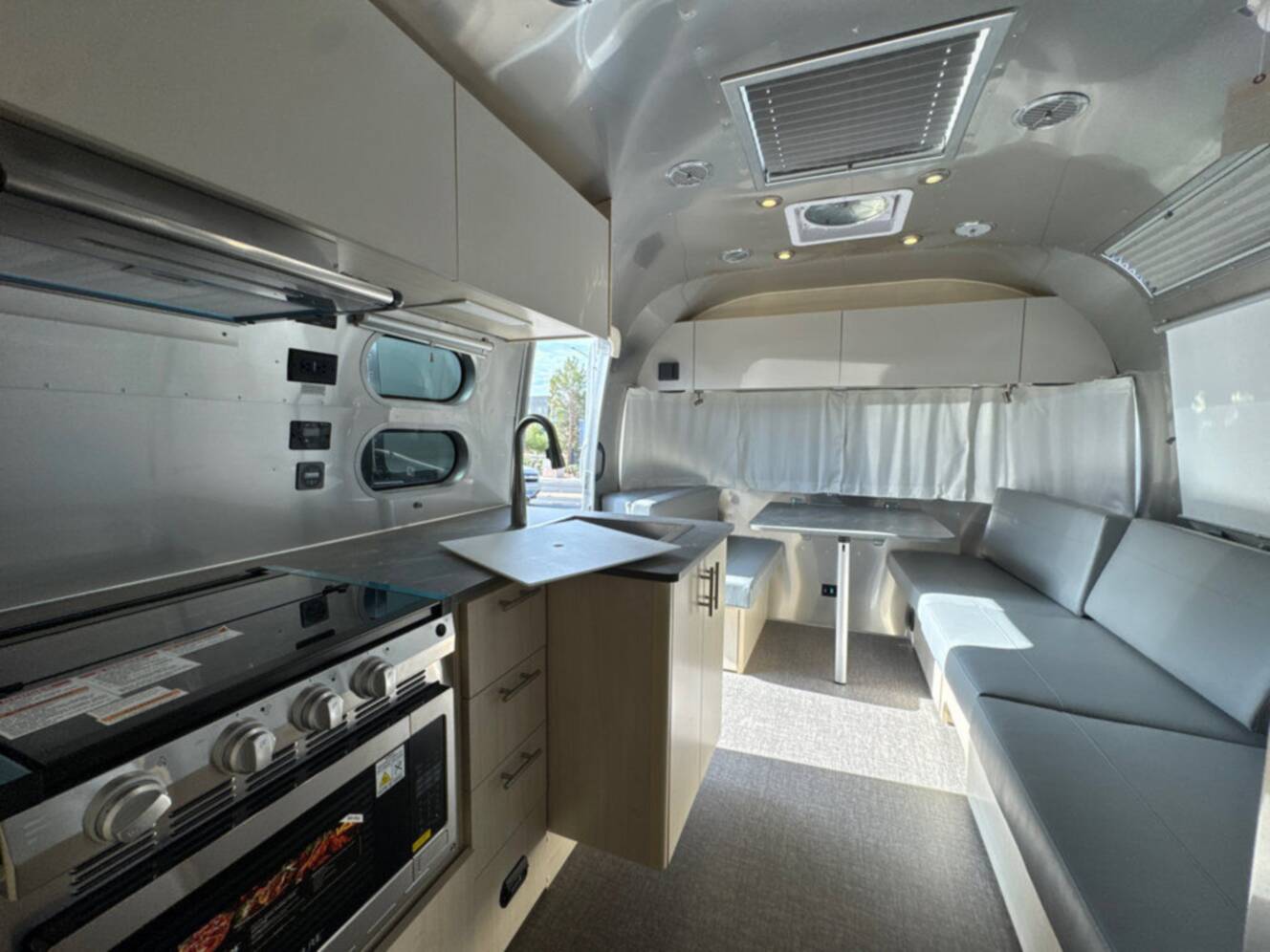 A photo of this 2026 Airstream Flying Cloud ® 25FB
