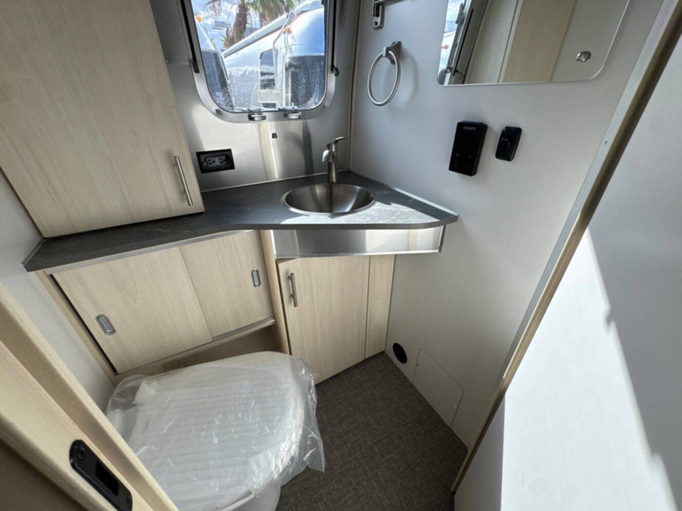 A photo of this 2026 Airstream Flying Cloud ® 25FB