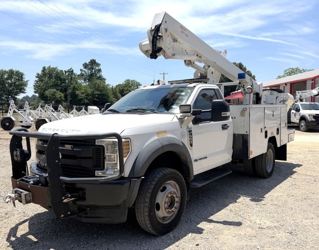 2018 ETI ETC37IH / Ford F550 4x4 - Bucket Truck in Lindale, TX