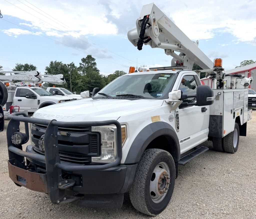 2019 ETI ETC37IH / Ford F550 4x4 - Bucket Truck in Lindale, TX
