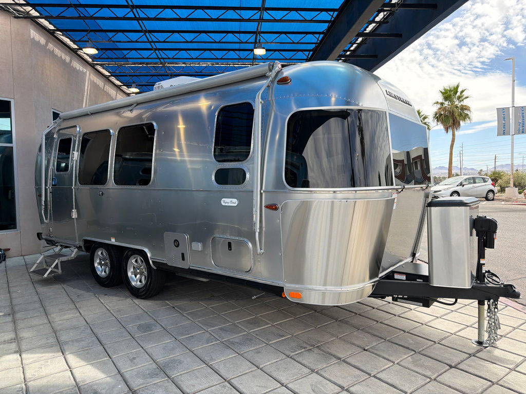 2026 Airstream Flying Cloud ® 23FB RV