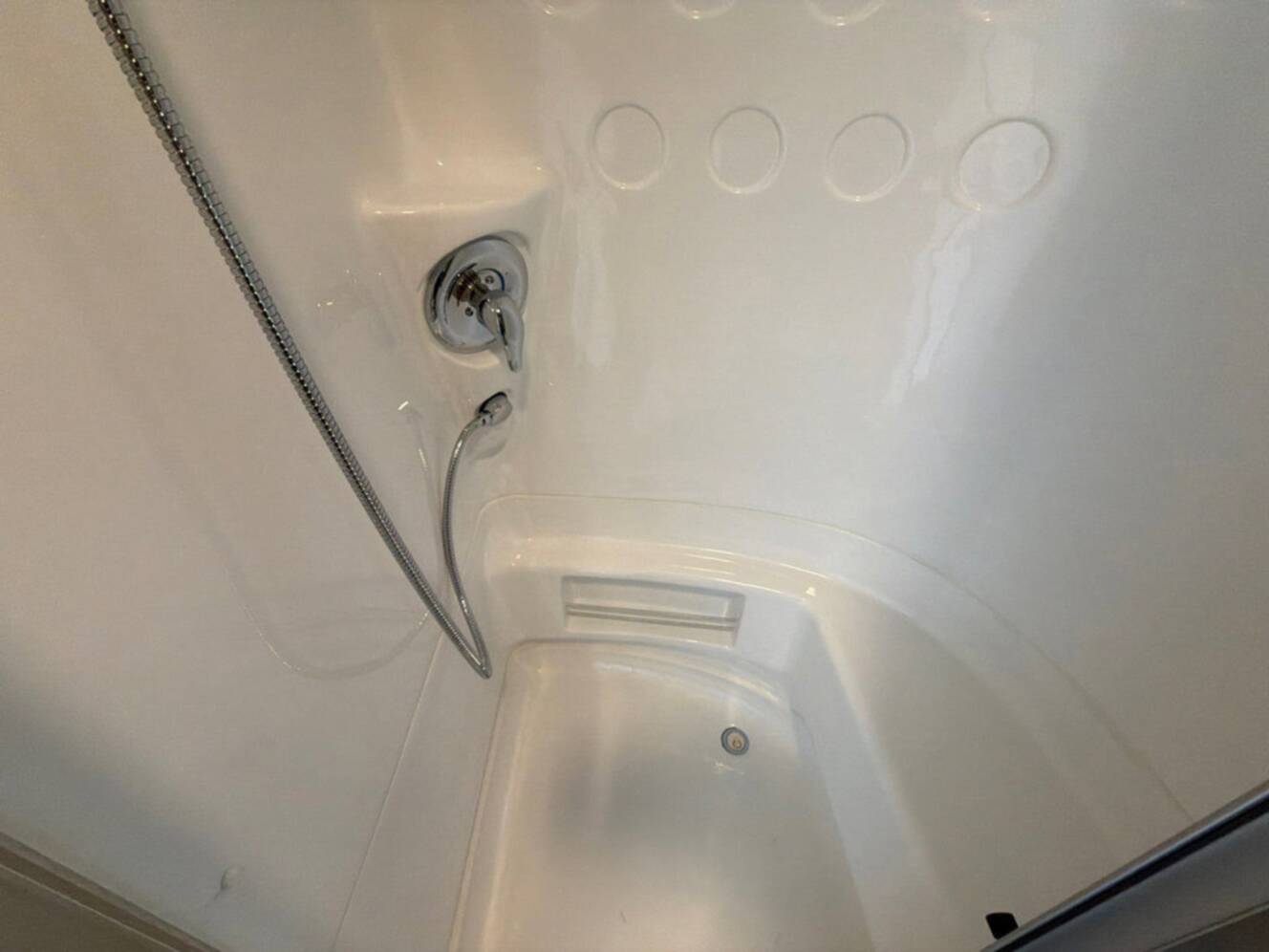 A photo of this 2026 Airstream Flying Cloud ® 23FB