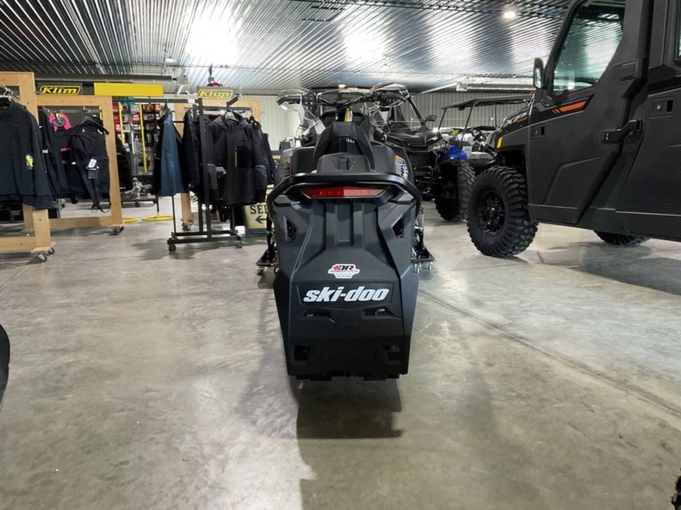 A photo of this 2026 Ski-Doo Backcountry Adrenaline® 600R E-TEC Storm 1.5_Black