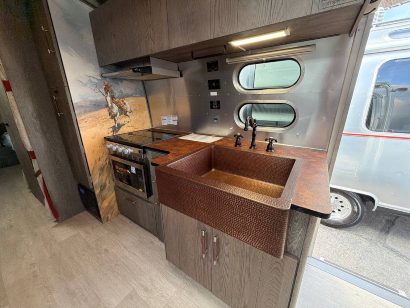 A photo of this 2026 Airstream Stetson 6666's Special Edition 27FB Twin