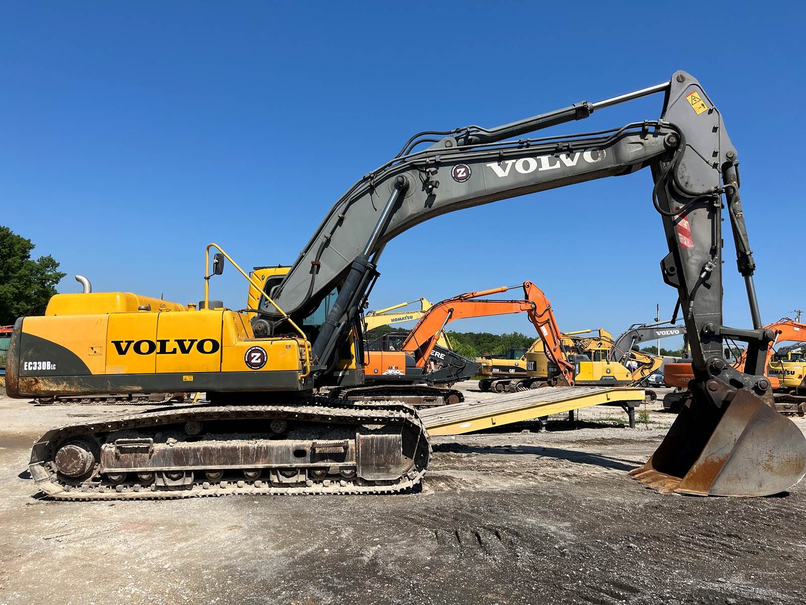 2004 Volvo EC330B LC in Crofton, MD