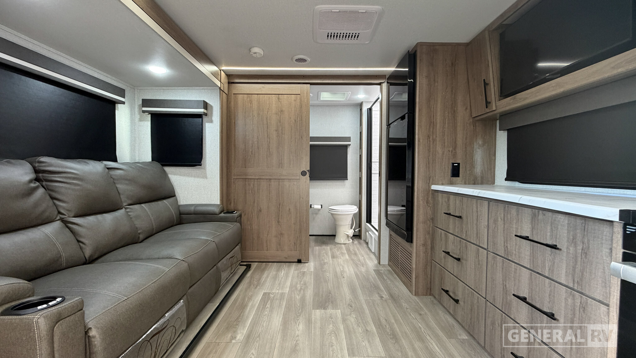2024 Grand Design Imagine XLS 22RBE in huntley IL
