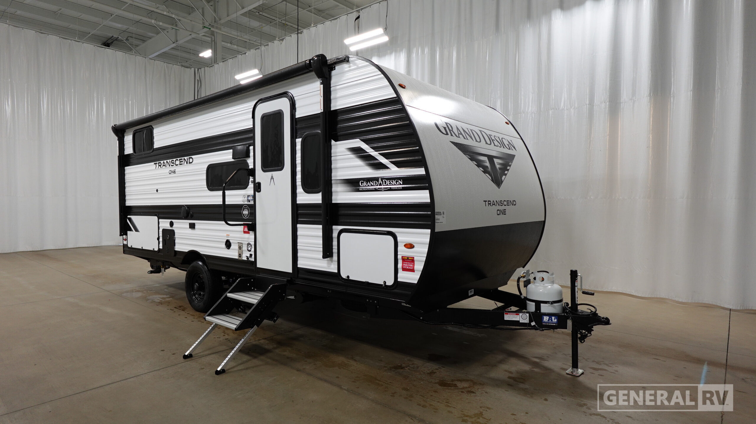 2027 Grand Design TRANSCEND-ONE 161BH in birch run MI