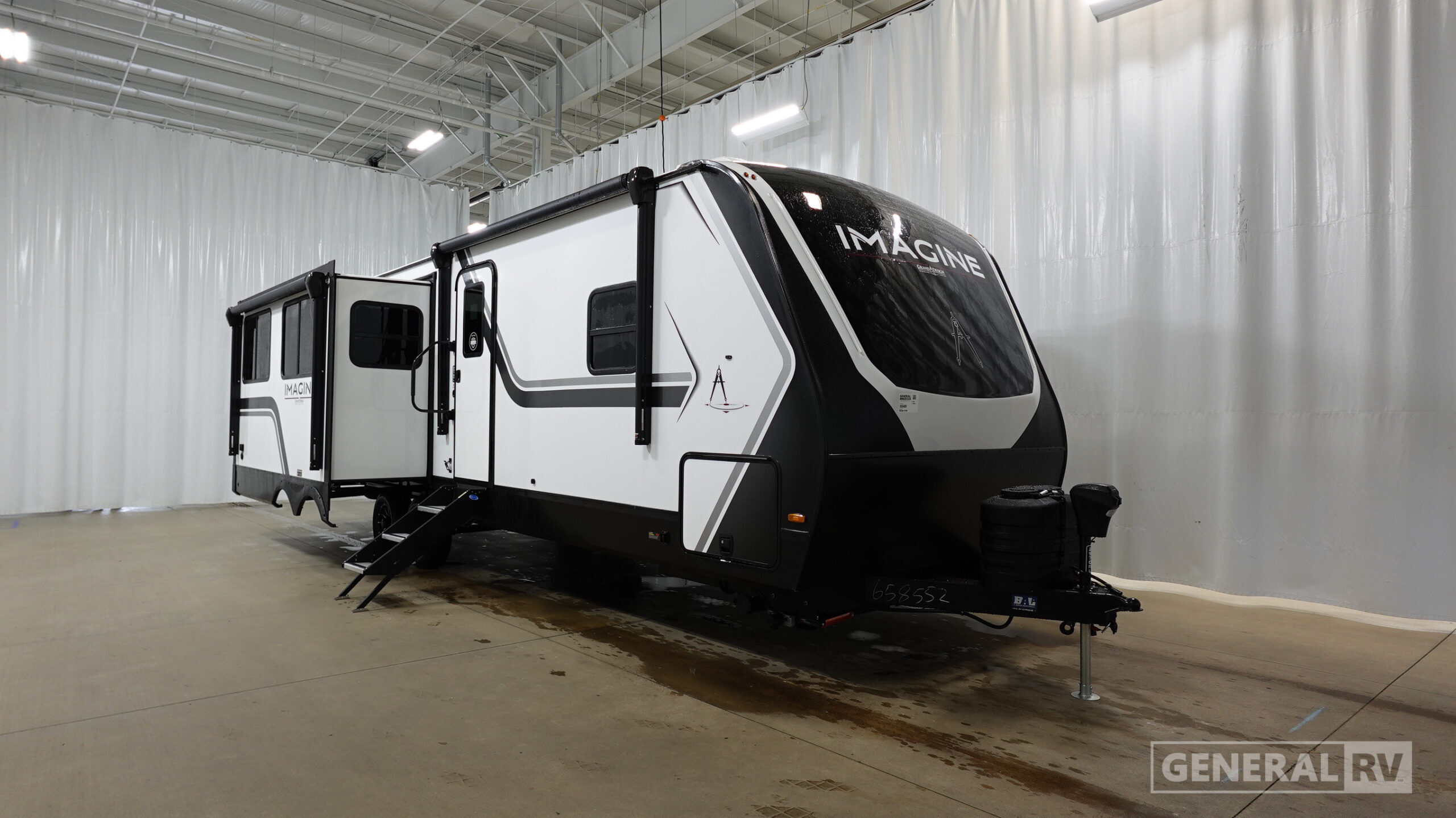 2027 Grand Design IMAGINE 2970RL in brownstown MI