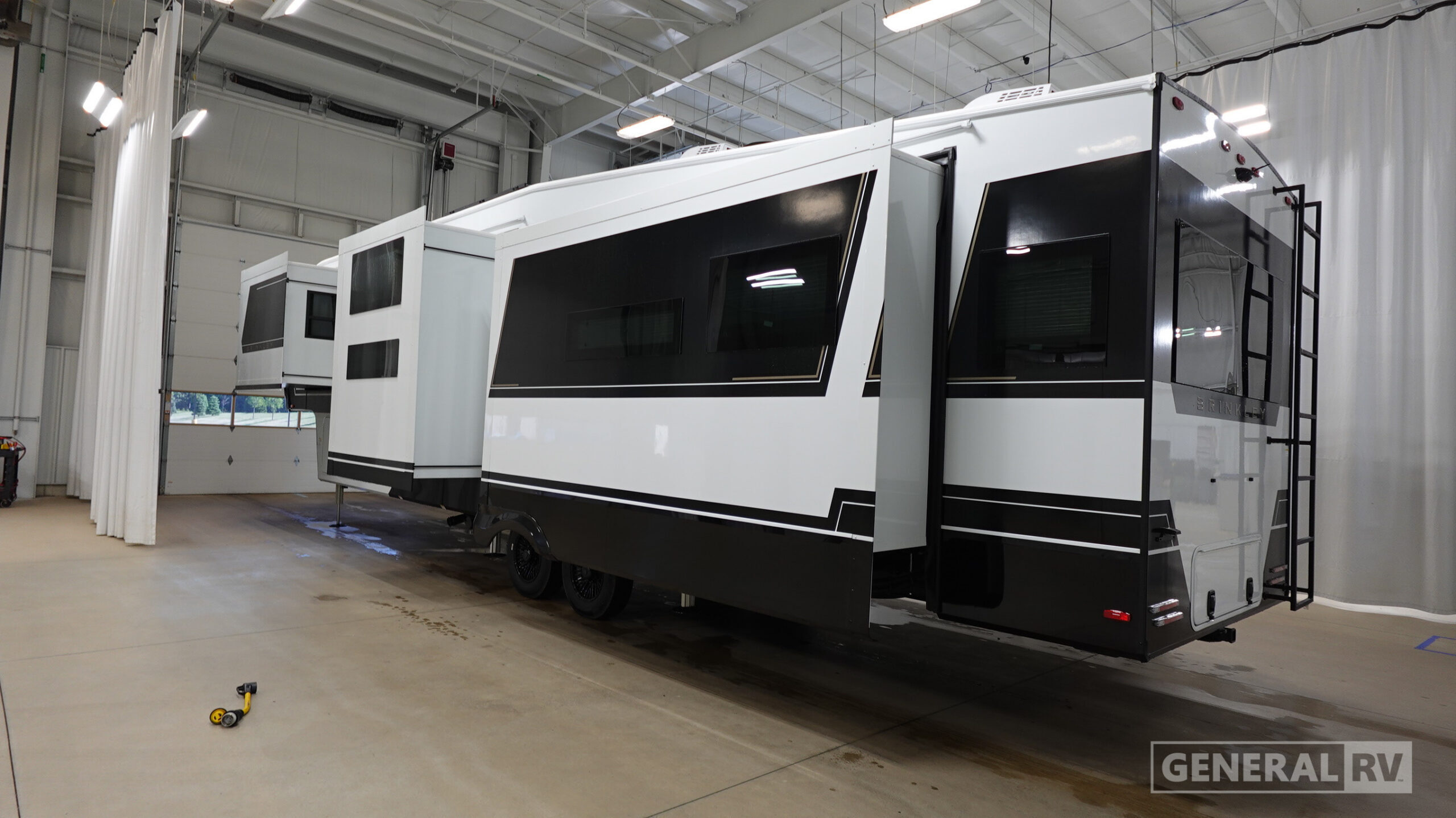 2027 Brinkley MODEL Z 3610 in fort myers FL