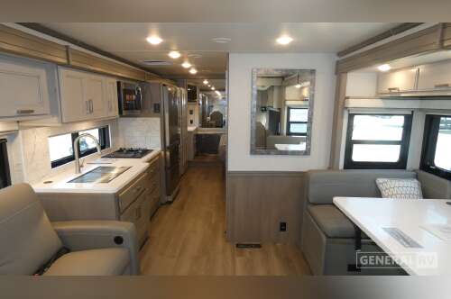 2027 Thor Motor Coach RIVIERA 34SD in north canton OH